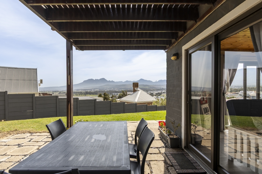 3 Bedroom Property for Sale in Mansfield Western Cape